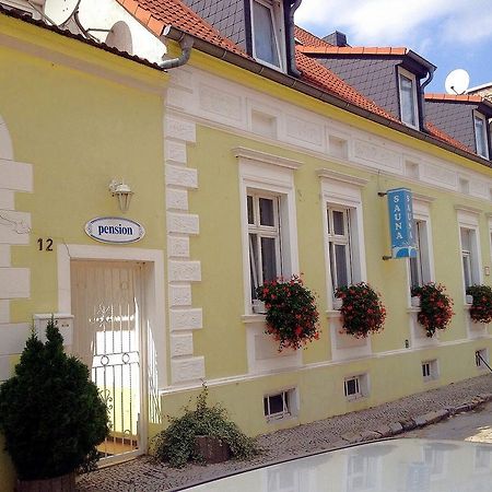 Pension & Sauna Am Lorenz Calbe Exteriör bild