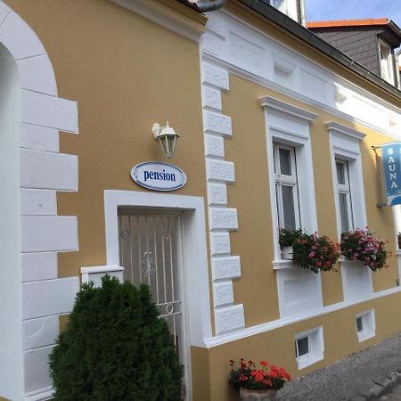 Pension & Sauna Am Lorenz Calbe Exteriör bild